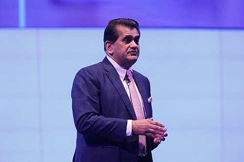 Amitabh Kant Urges CAQM to Extend Delhi EV Policy to Noida and NCR