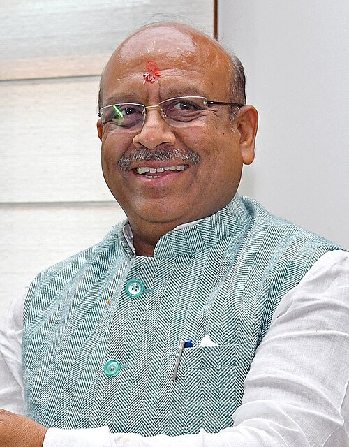 Delhi Speaker Directs MCD to Submit Action Reports on Garbage and Cattle